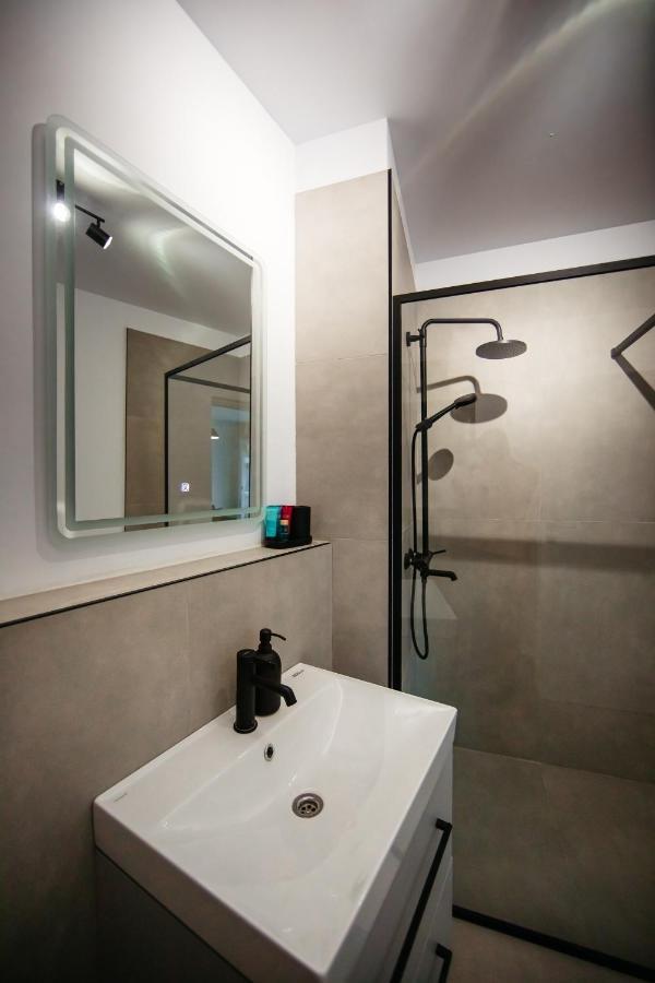 Mountain Retreat Apartment ซินายา ภายนอก รูปภาพ